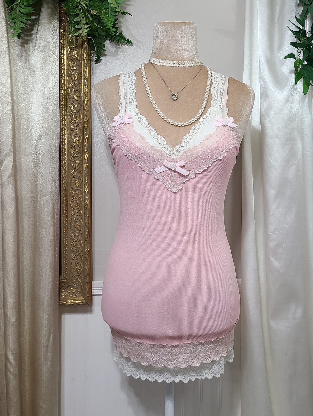 ♡ Y2K ♡ Hollister Baby Pink Lace Cami Babydoll Tank Top